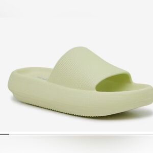NWT Mix No 6 Syma Slide Sandal mellow green size 8M